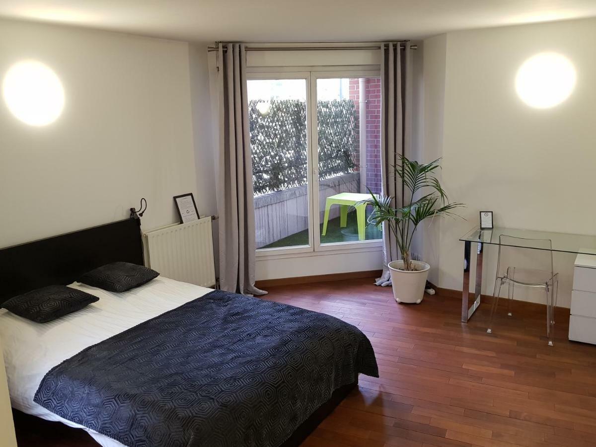 كوربوفوا Appartement Le Vinci La Defense المظهر الخارجي الصورة
